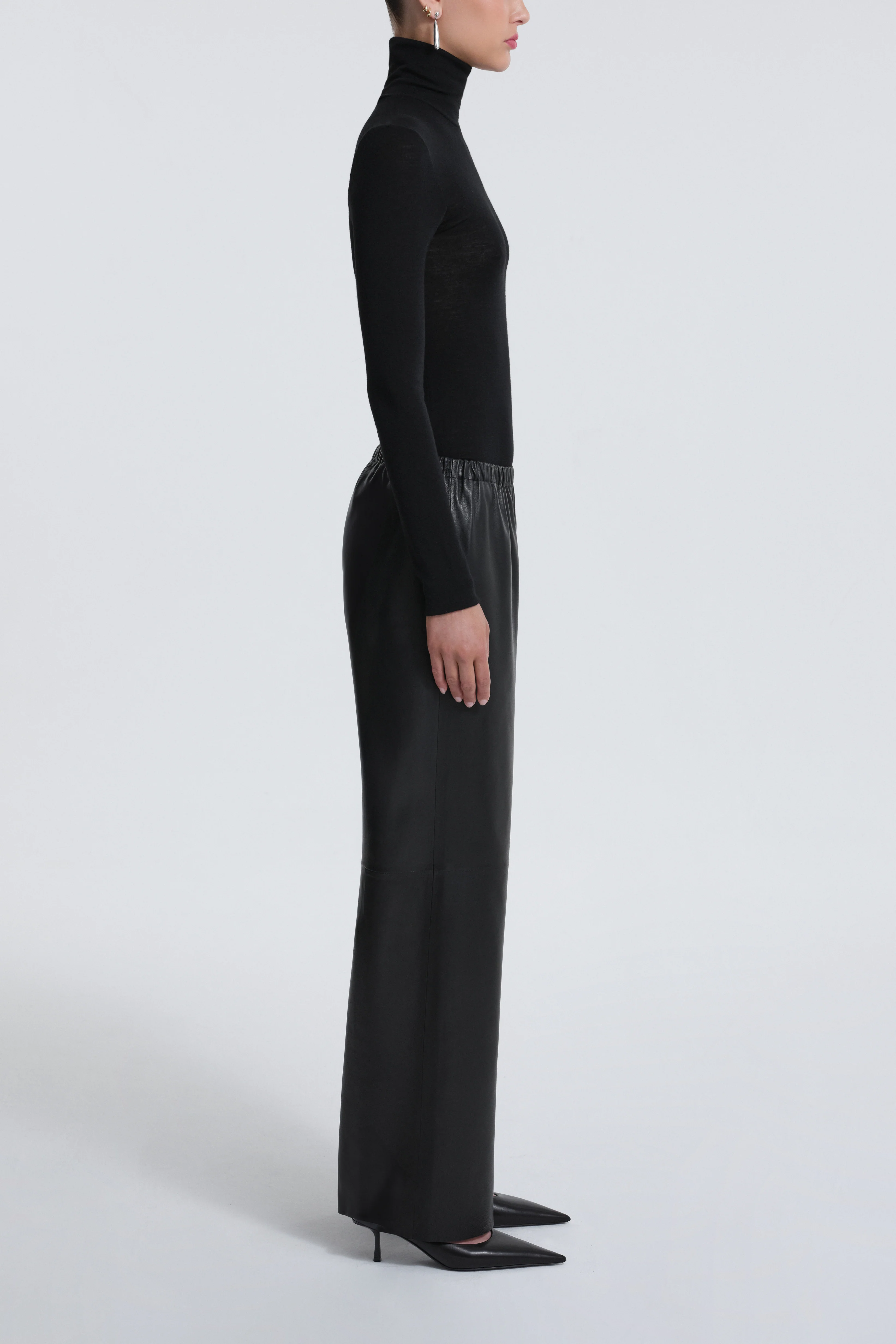 Olan - Image 3